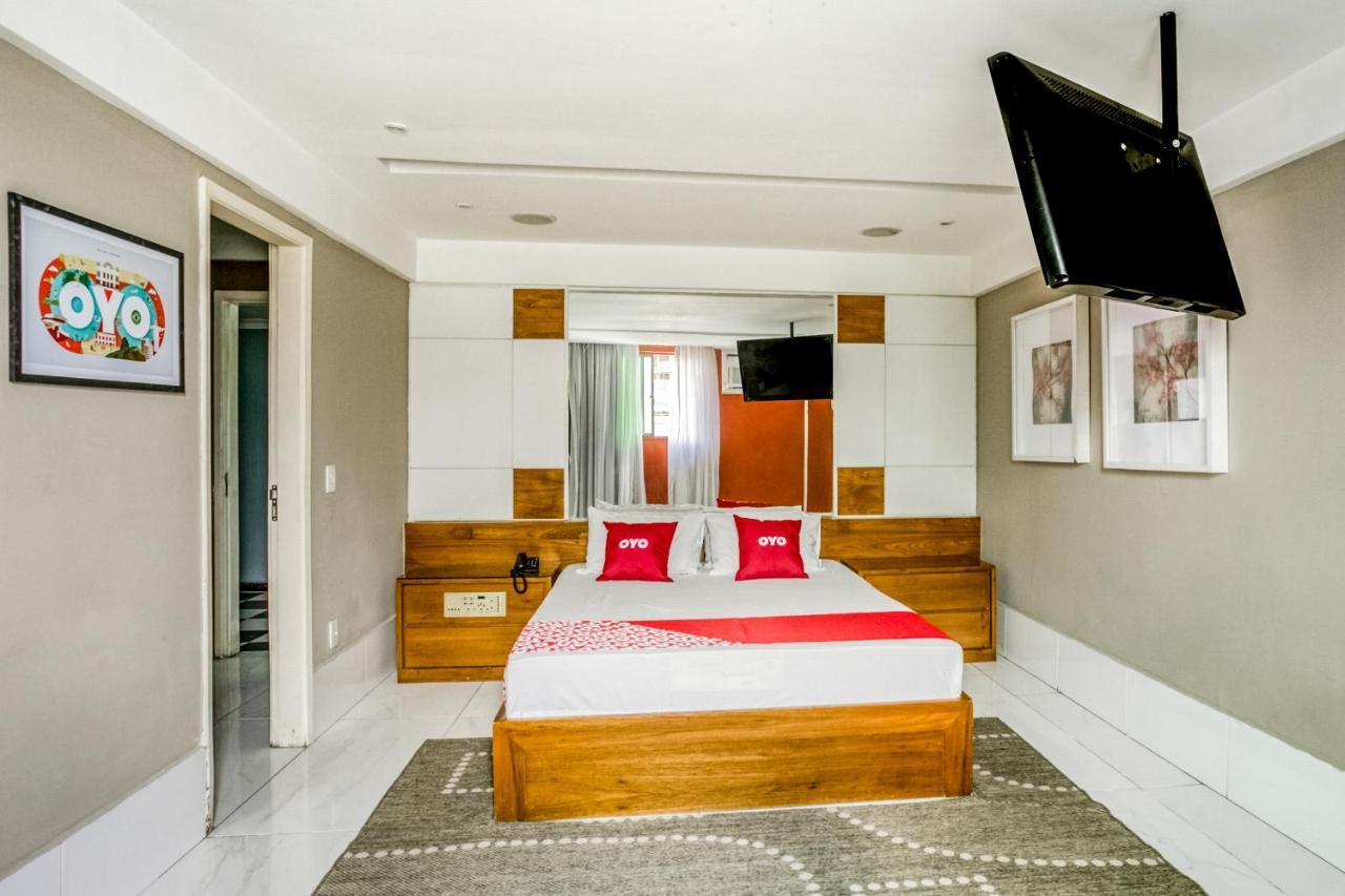 Oyo Nobs Hotel, Hotel 2*